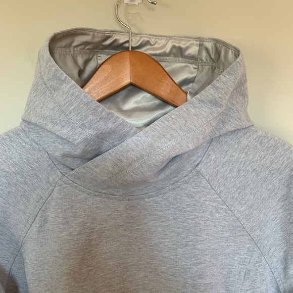 Lululemon All Good Pullover - Picture 10 of 13